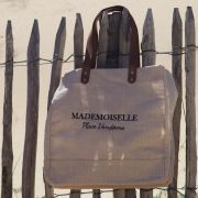 Le sac CABANAS Mademoiselle PLACE VENDÔME