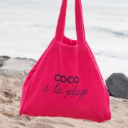 CABAS EN EPONGE ROSE COCO à la plage