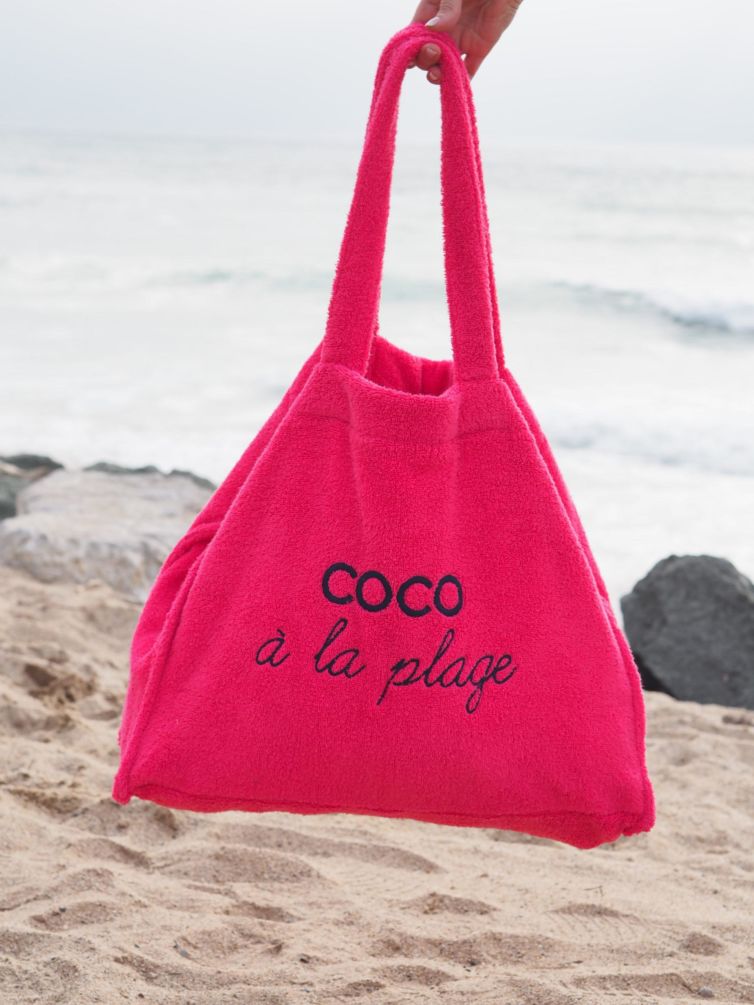 CABAS EN EPONGE ROSE COCO à la plage