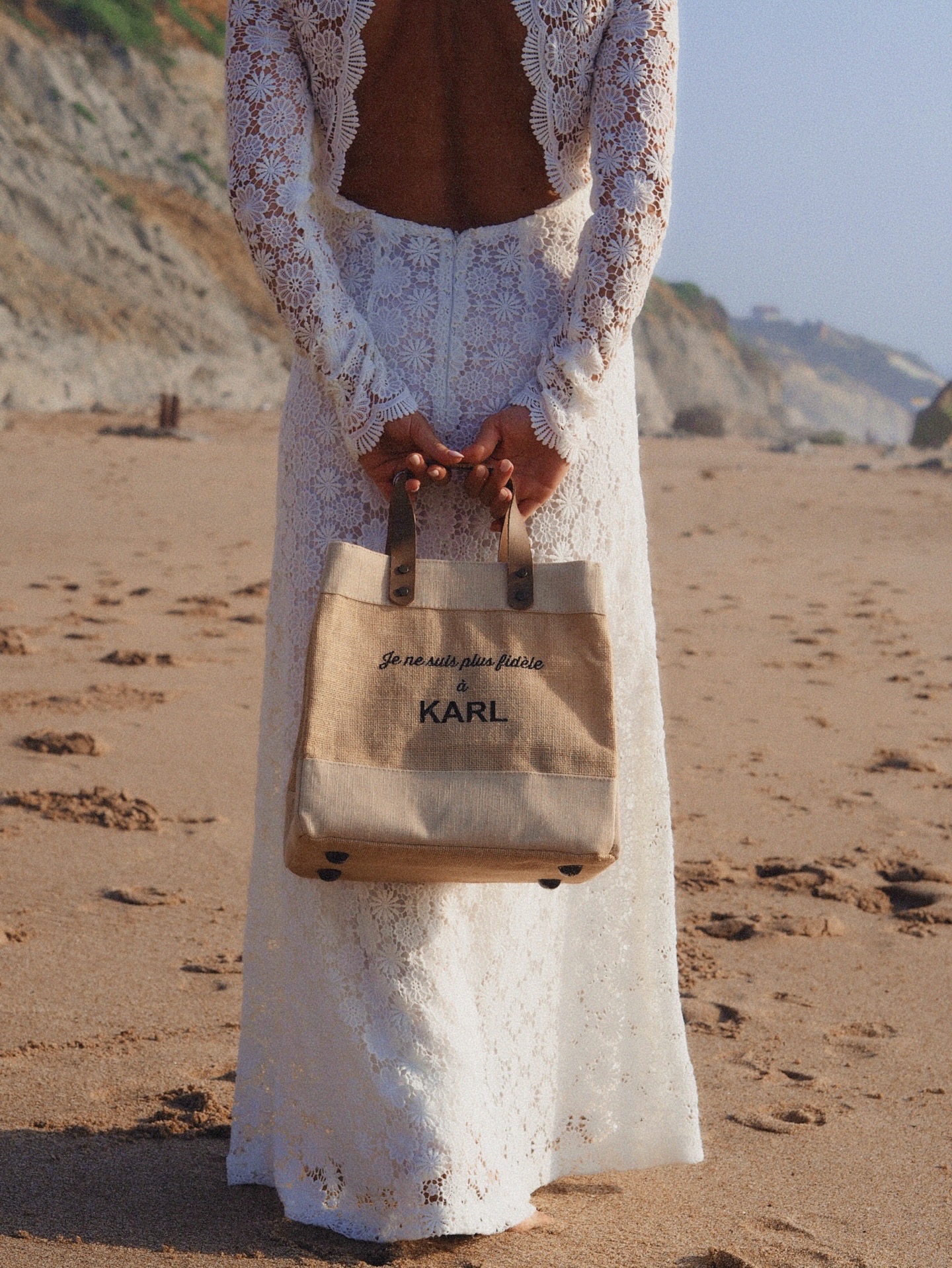 LE SAC LITTLE MADAME Je ne suis plus fidèle à KARL - NOIR -