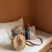 La TROUSSE de beauté camel