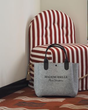 SAC FEUTRE GRIS CUIR Mademoiselle PLACE VENDÔME noir