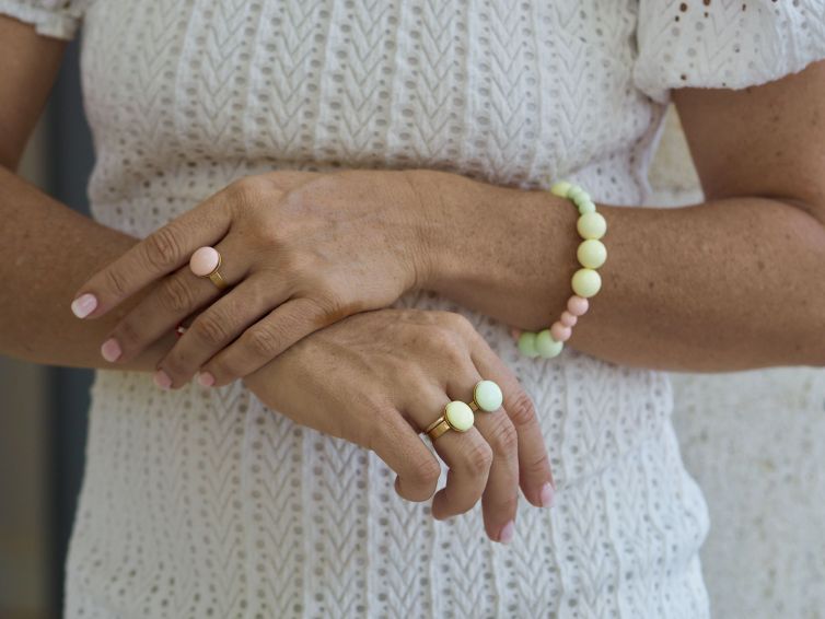 BAGUE VERT AMANDE PASTEL