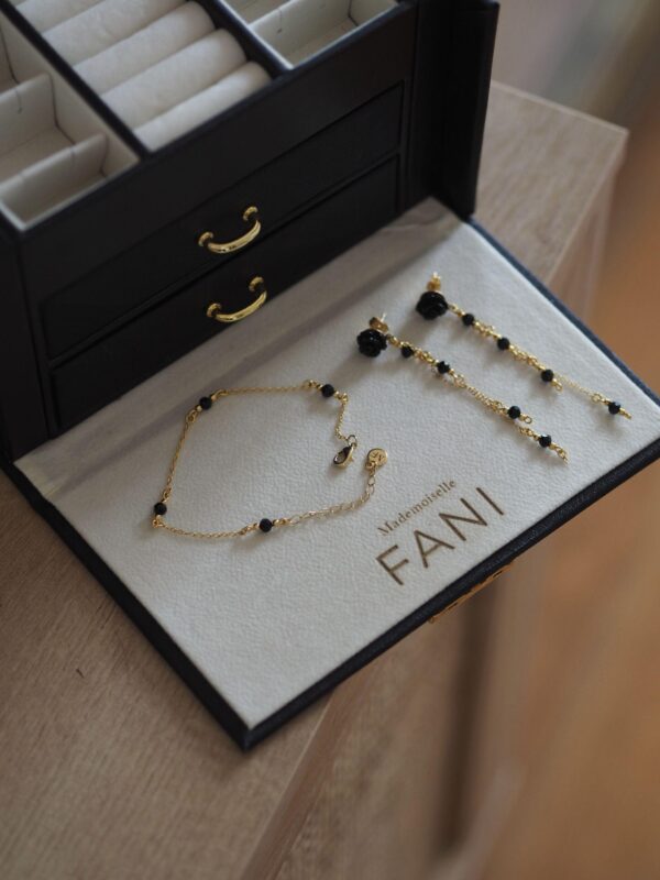 BLACK ROSES Bracelet