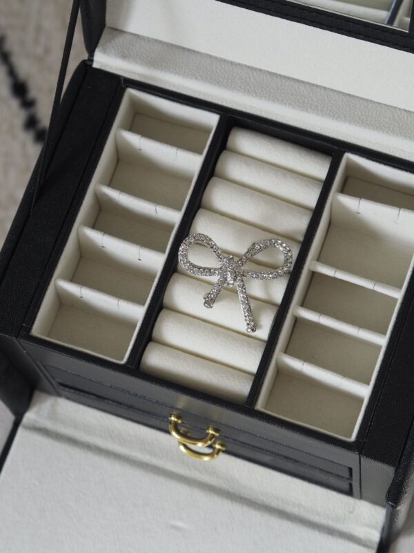 MARIPOSA BROOCH