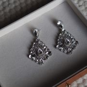 BOUCLES D’OREILLES AMORE STRASS