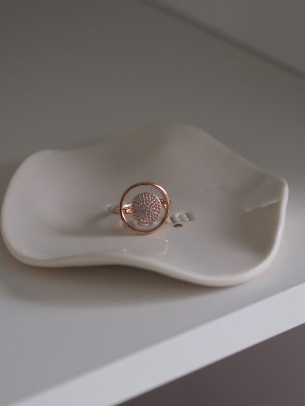 LIVIA RING