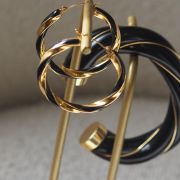 BOUCLES D’OREILLES ISIS NOIR / DORÉ