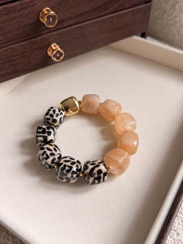 Bracelet ZÉLIE zébré rose pâle